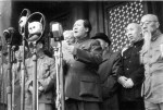 اول اکتبر 1949، پیروزی حزب کمونیست و اعلام جمهوری خلق چین توسط مائو، میدان تیانآنمن، پکن